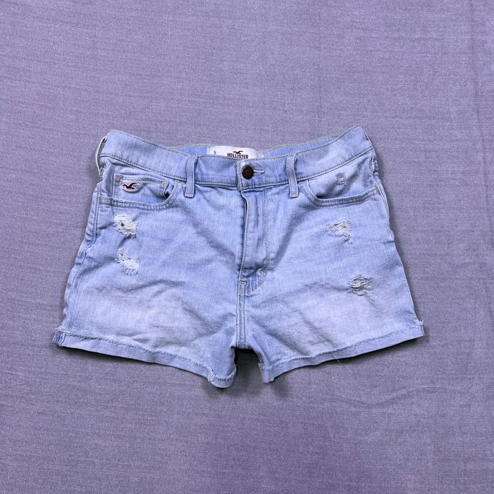 Hollister California‎ Womens Light Wash Distressed Denim Shorts Size 27